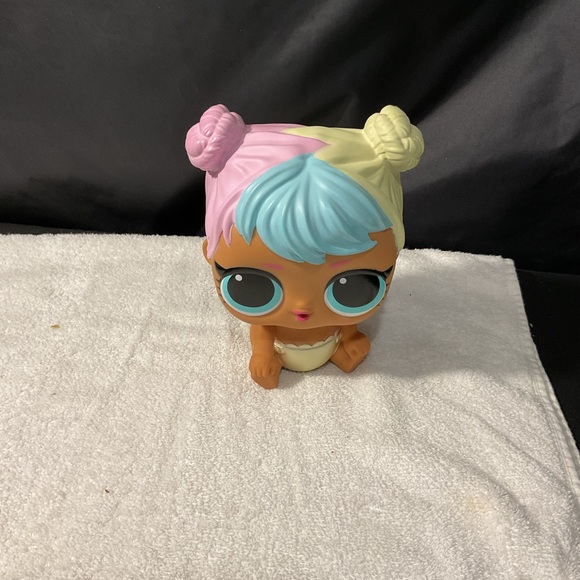 LOL Surprise Colorful Doll W/ Pink/ Blue/Yellow  Hair 6" doll - Picture 3 of 8